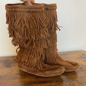 ✨✨Excellent condition✨✨ Minnetonka boots